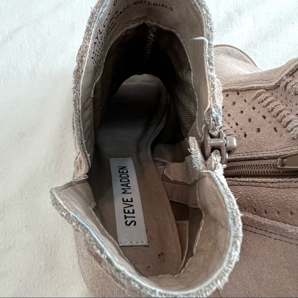 Steve Madden Waylon Ankle Booties Size 6M - Picture 10 of 14